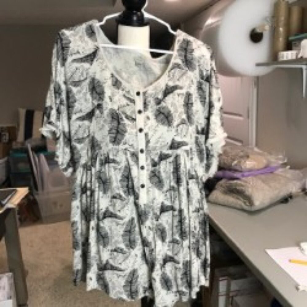 Ecote Gray/black romper Size S
